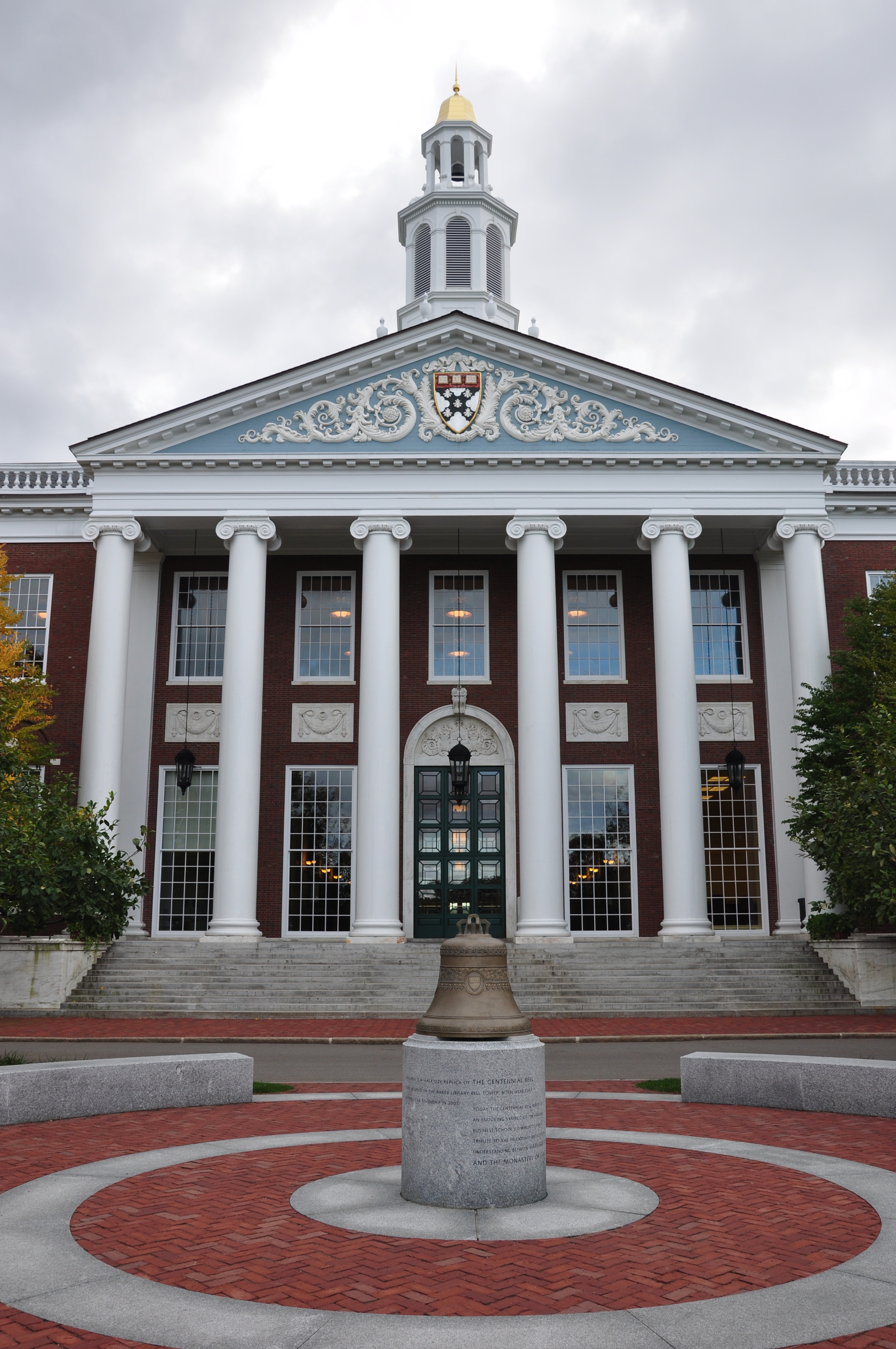 Baker Library, the main building of Harvard Business School, viewed from the front courtyard